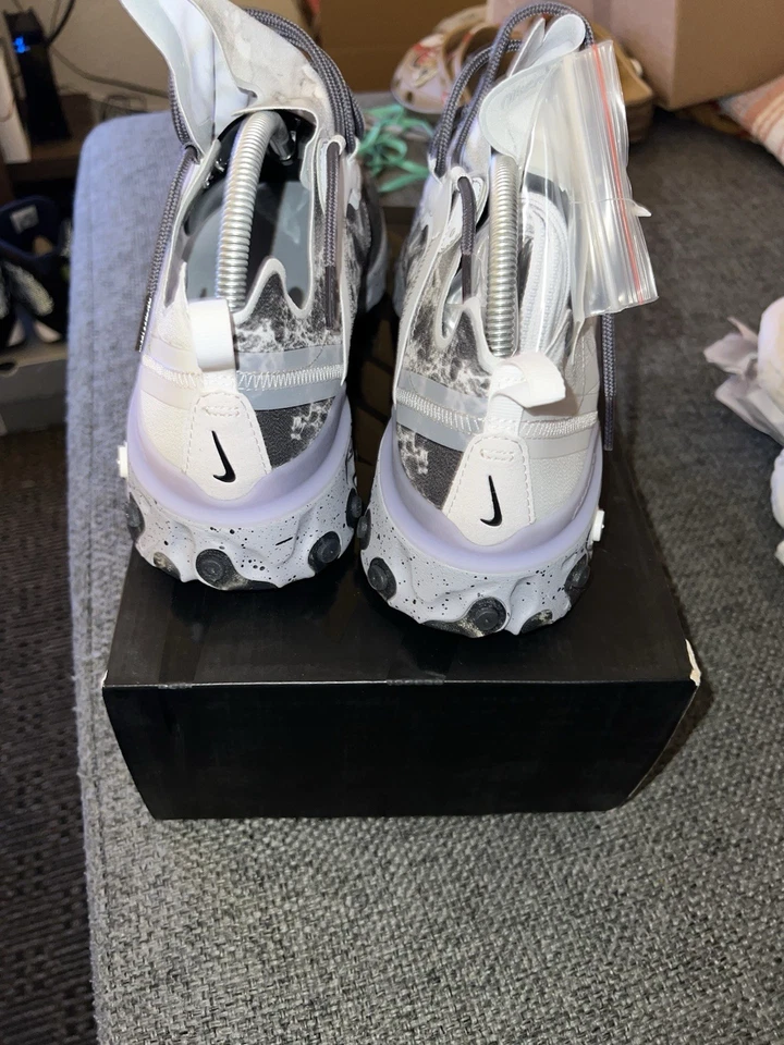Size 9.5 - Nike Kendrick Lamar x React Element 55 Pure Platinum - Image 4 of 4