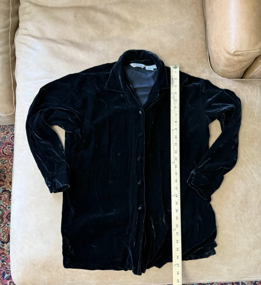 Blusa túnica top abotonada terciopelo Eddie Bauer rayón seda negra talla pequeña Foto 4 de 4