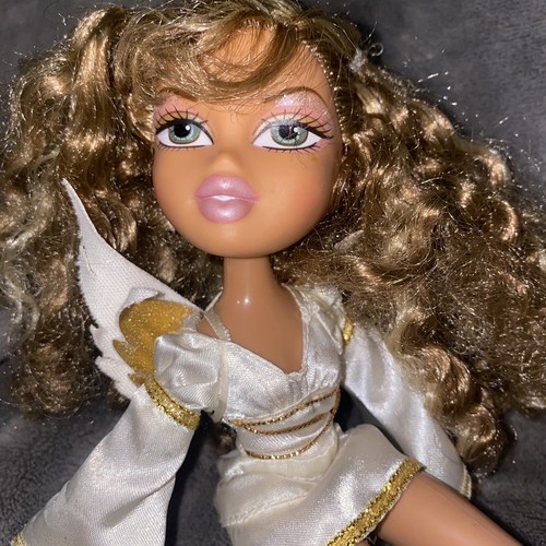 Bratz Costume Party Yasmin Angel White Wings Doll MGA Entertainment - Picture 9 of 12