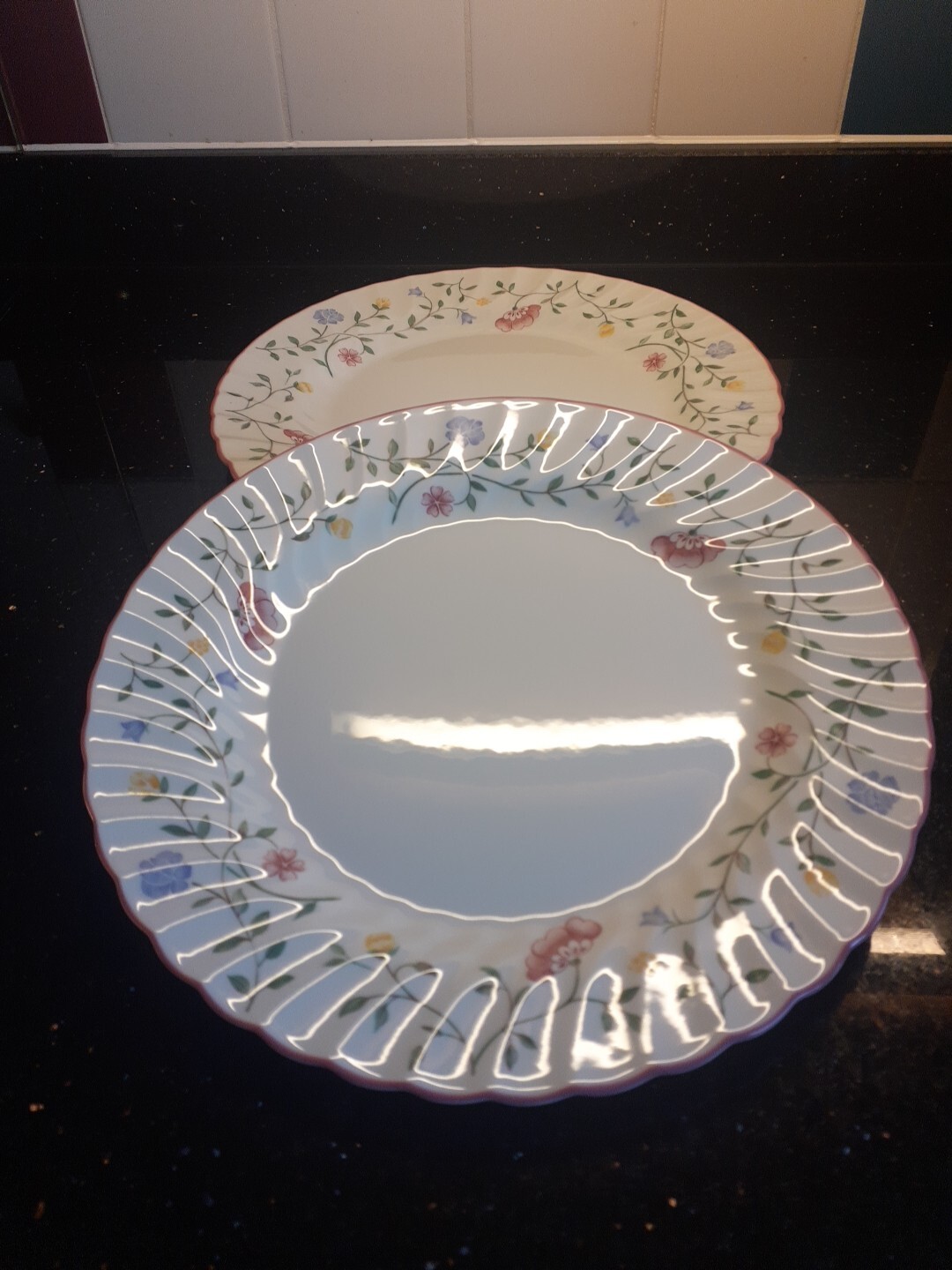 2 x JOHNSON BROTHERS SUMMER CHINTZ DINNER PLATES eBay