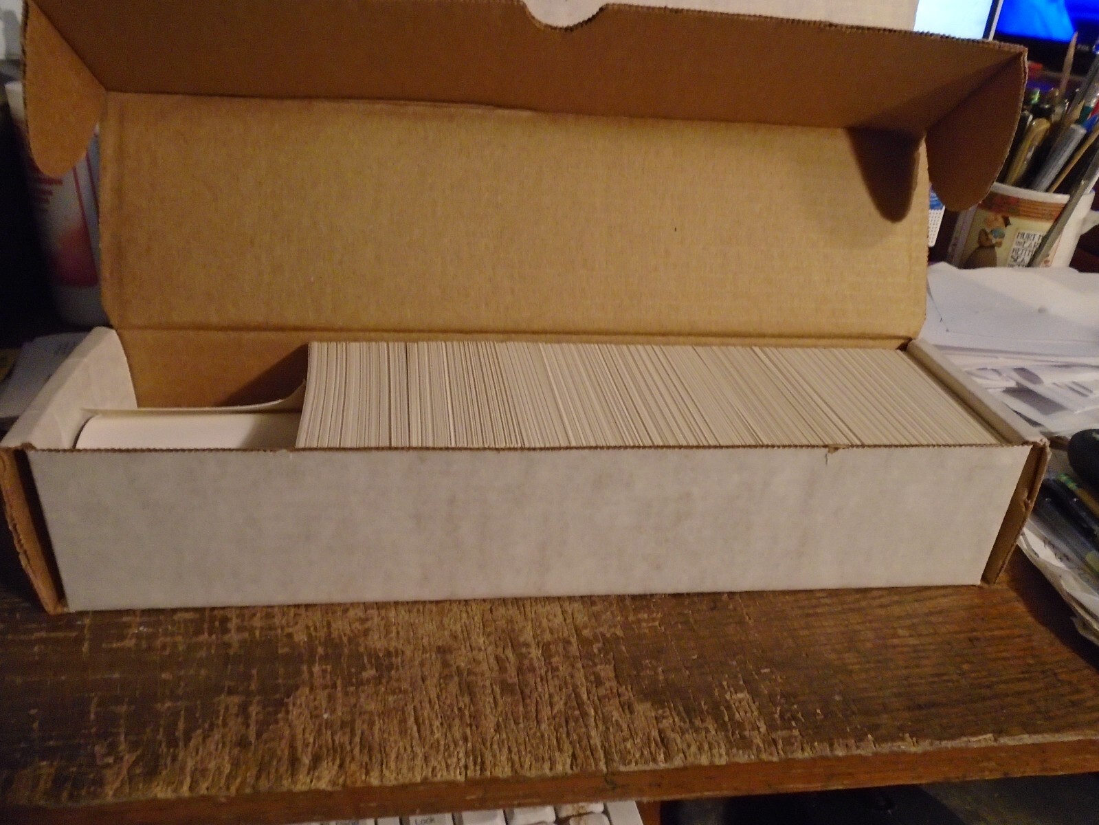 Upper Deck 1990 set. Low series, #1-700. In original dealer's box. Several HOF