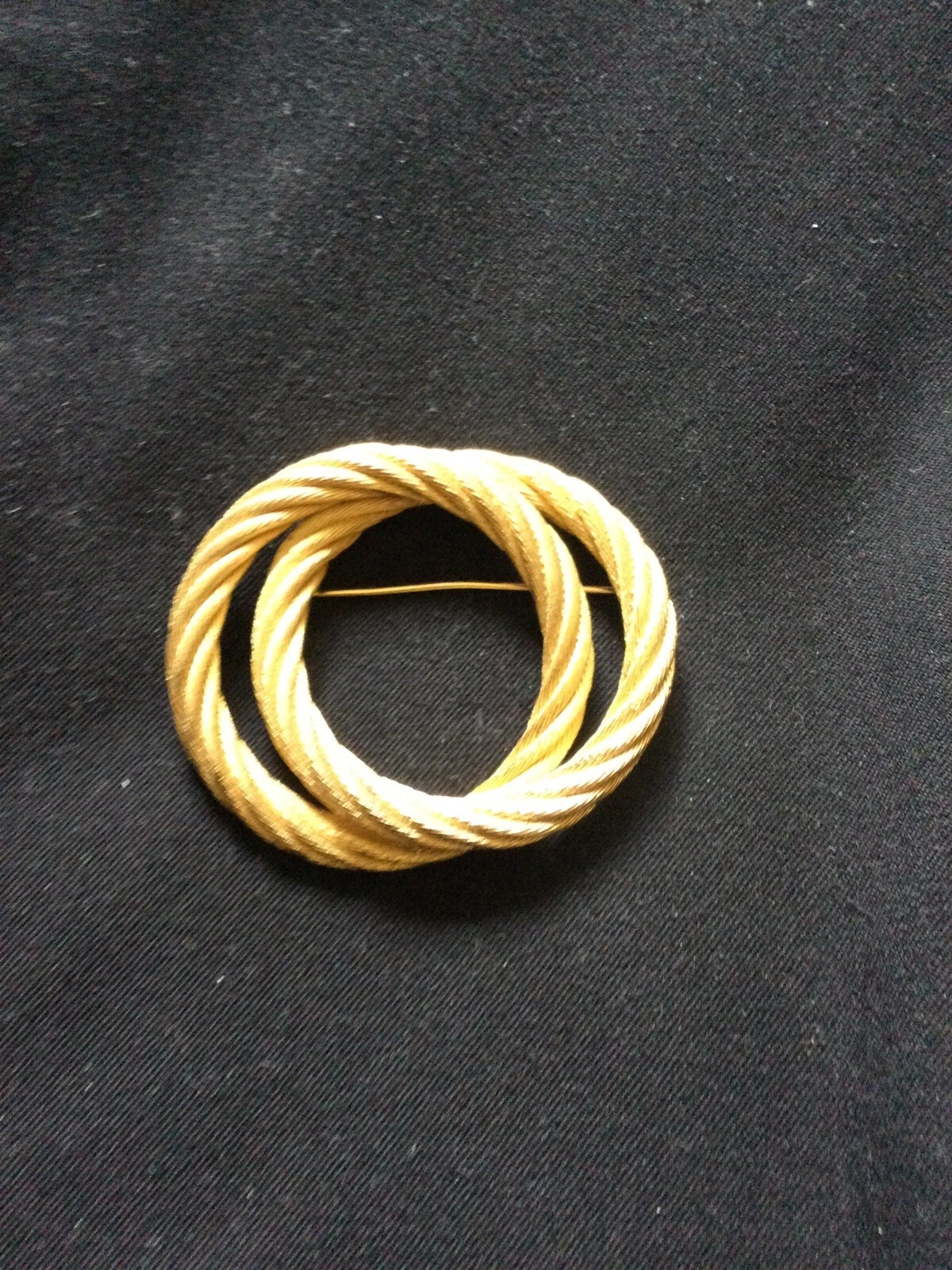 Broche Christian Dior double cercle bijou créateur classique en l'état