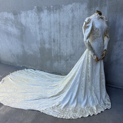 Vintage 1930s Ivory Satin Art Deco Wedding Gown Train Bias Cut Flower  Jacquard | eBay