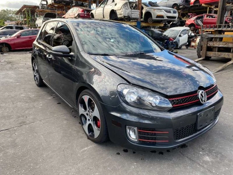 Rocker Panel Molding Passenger Right Side 2010 11 12 13 14 Volkswagen Golf GTI Foto 2 de 4