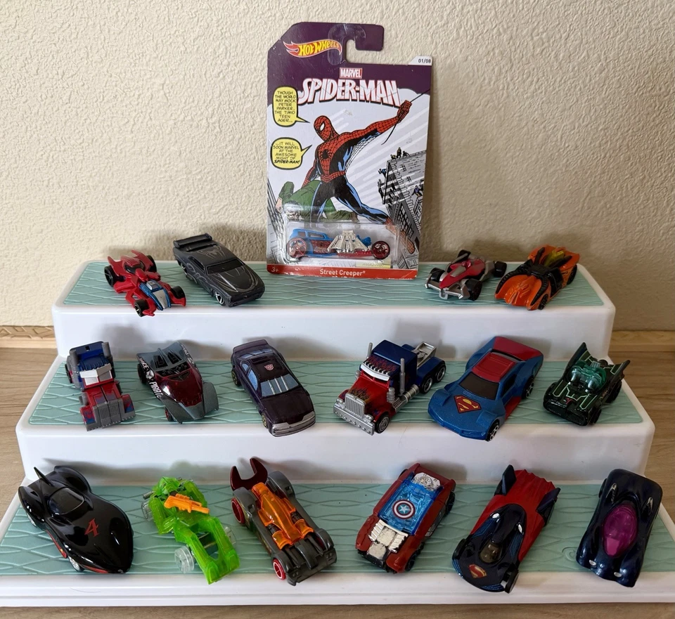 Lot Hot Wheels Marvel DC Comics Diecast Batman Superman Spider Man - Image 2 of 4