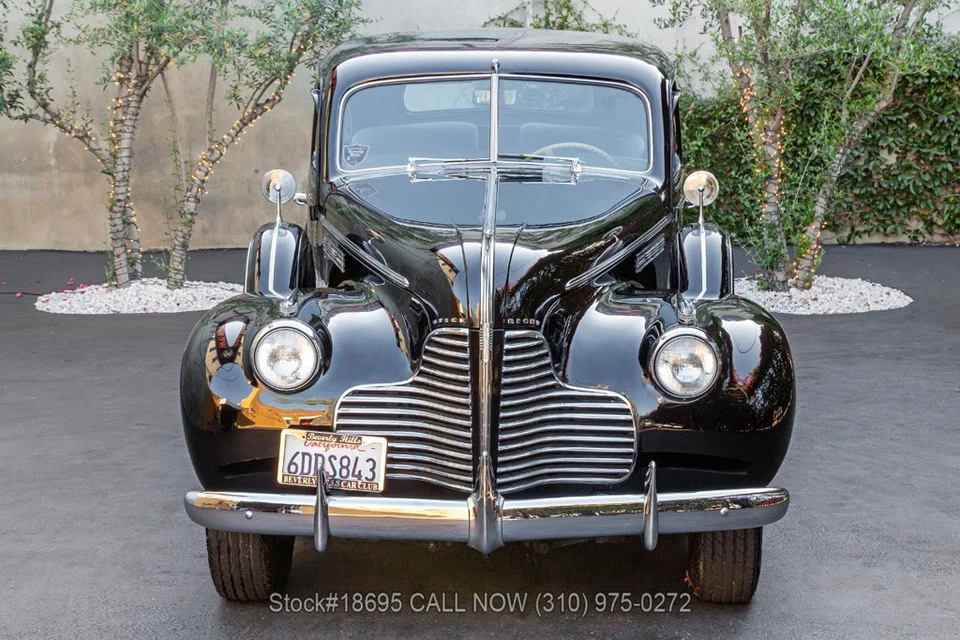 1940 Buick Limited Model 81 Touring Sedan - Image 2 of 4