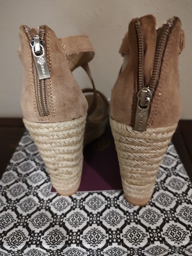 Isola Yalena Espadrille Wedge NIB Light Gold Shimmery Leather 9M - Picture 6 of 10