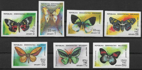 Timbres sur les insectes et les papillons