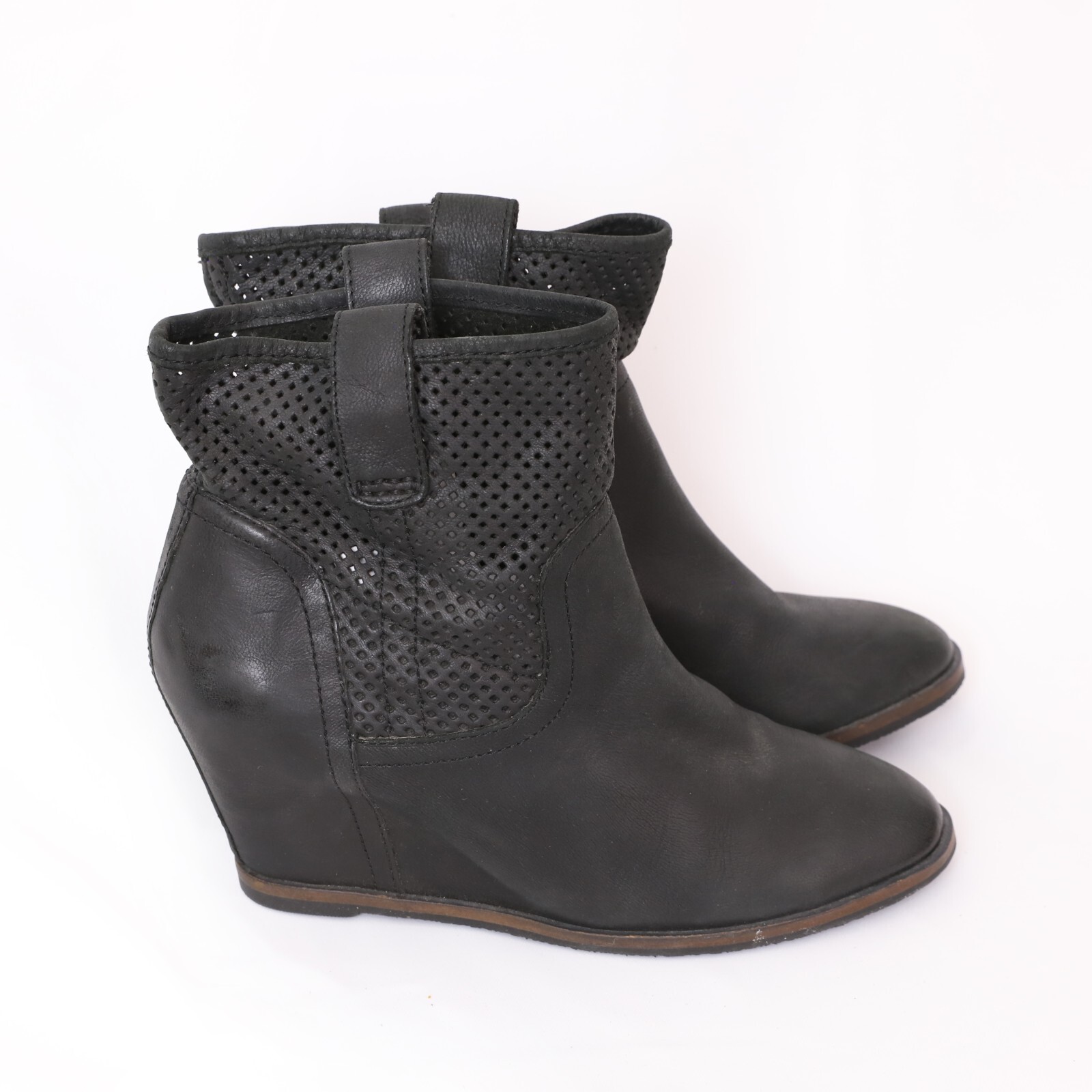 SAOLA Stivaletti SOLE SOCIETY Keyla in pelle con zeppa 7 5 traforati tacco alto nero casual