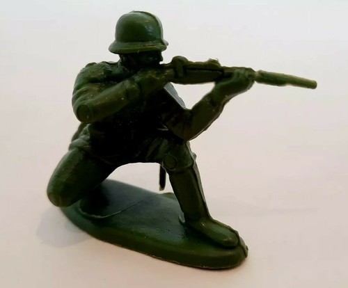 Paquete de 100 soldados de juguete de plástico vintage de 50 mm militares británicos alemanes 1:32 años 980 - Imagen 7 de 8