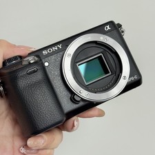 Sony Alpha NEX-6 BLACK 16.1MP APS-C CMOS Camera Body Only Excellent Performance