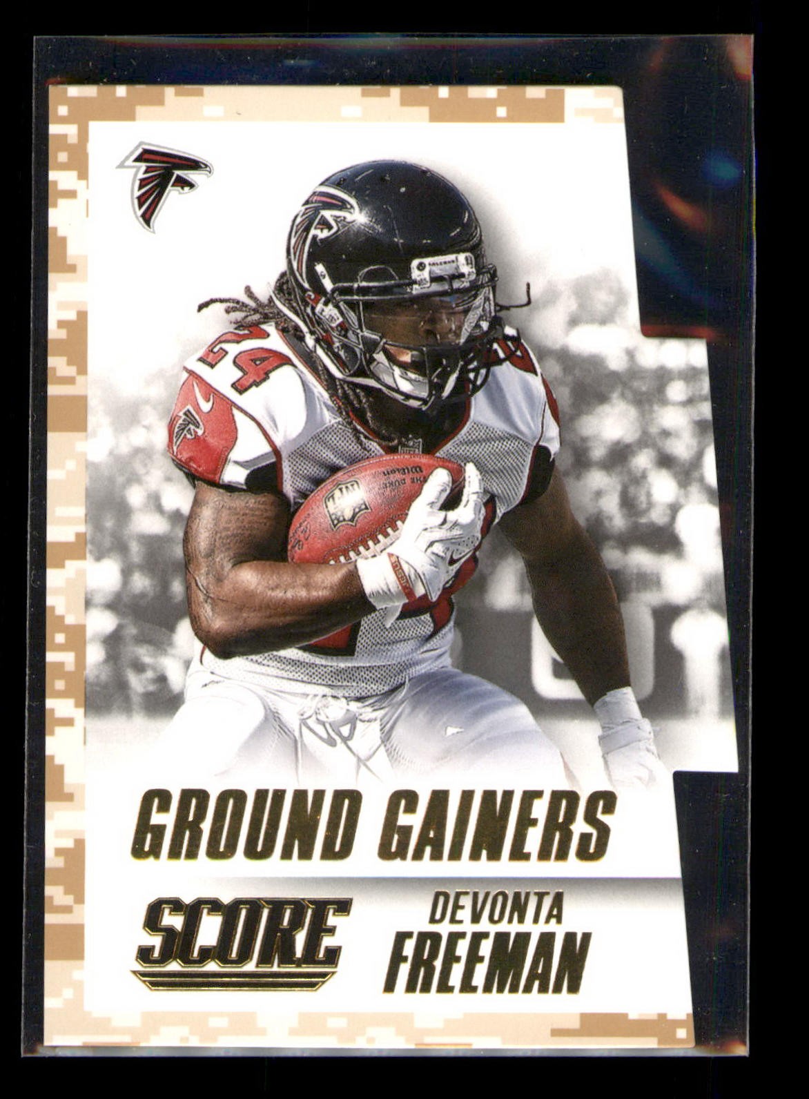 2015 Score #18 Devonta Freeman Ground Gainers Desert Camo