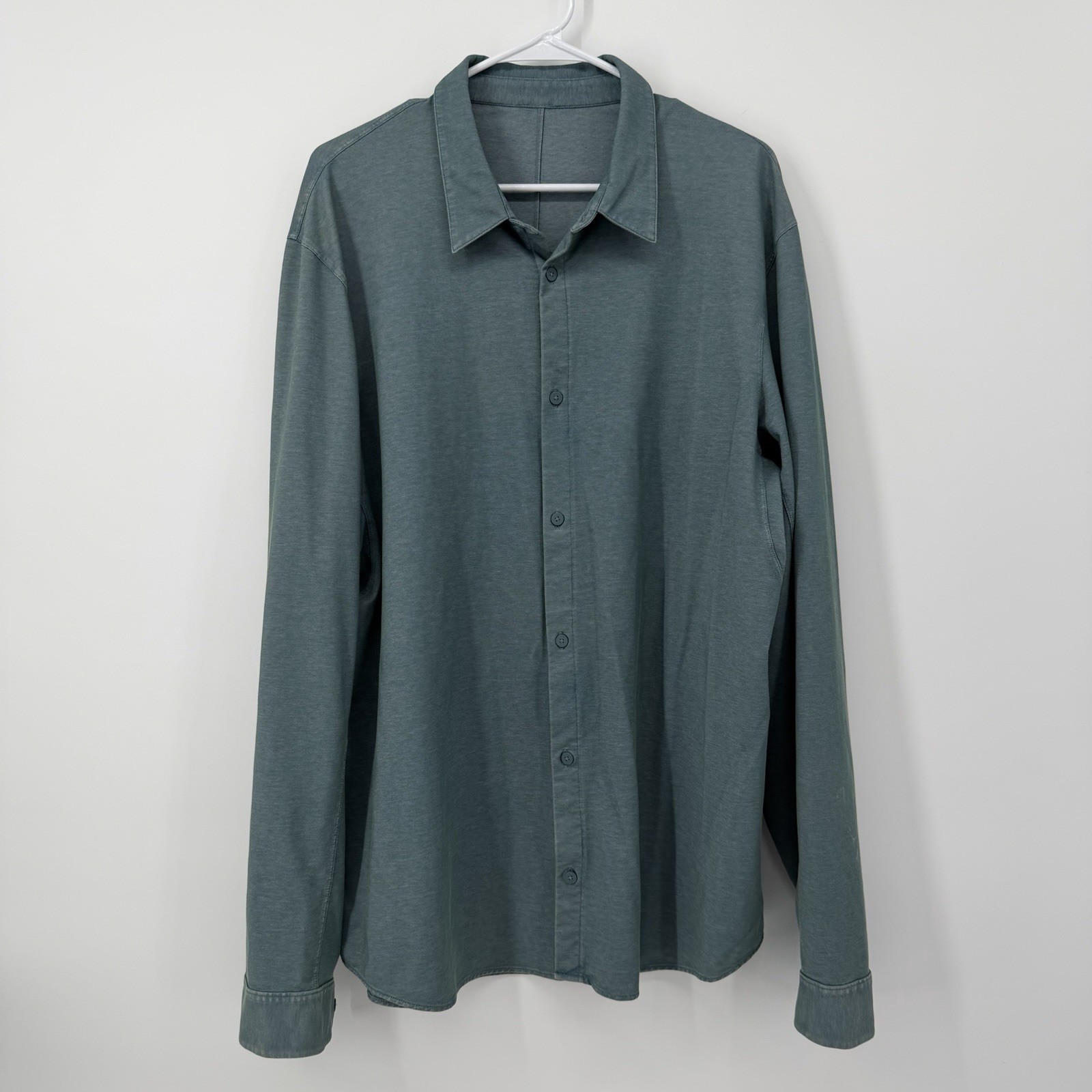 Lululemon Commission Long Sleeve Button *Wash Mens XL Enzyme Green *See Photo