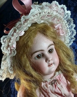  DOLL HAT~Adorable for ATG. FRENCH/GERMAN BISQUE DOLL 13'' CIR.& 21'' PINK Silk 