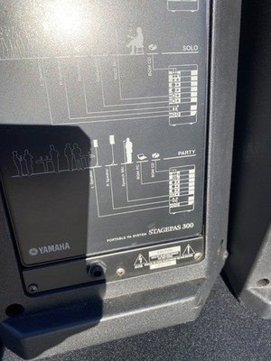 Yamaha STAGEPAS 300 Portable PA System with Suitcase Black Mixing