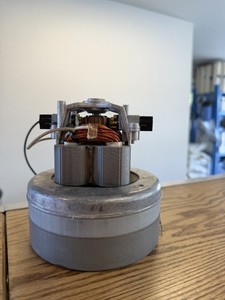 AMETEK LAMB 116671-50 Vacuum Motor Used