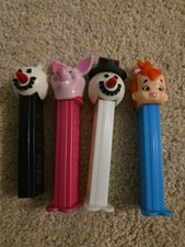 Set Of 4 Vintage Pez Dispenser One Is no Feet