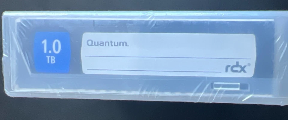 Quantum MR100-A01A - 1TB RDX Removable Hard Disk Cartridge - New/Sealed - Image 3 of 3