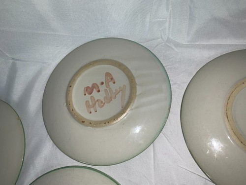 2) Vtg M A Hadley Pottery Green Pear & Grape Bread Dessert Small Plate 6-3/8 - Picture 5 of 6