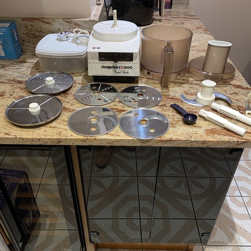MAGIMIX 3500 GRANDE FAMILLE WITH LOTS OF ACCESSORIES eBay