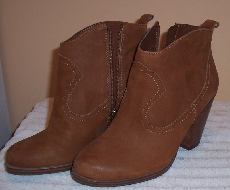 Leather Vince Camuto Woman's US 6M Ankle Boots Honey Brown with Block Heels