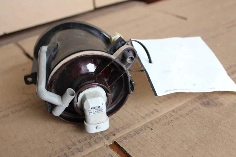 1999 BMW 328i правый пассажир противотуманные фары седан 6317-2228614 - Изображение 2 из 2