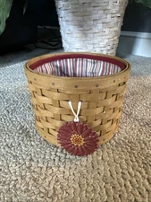 Longaberger 2004 Mother's Day Mom's Essentials Basket