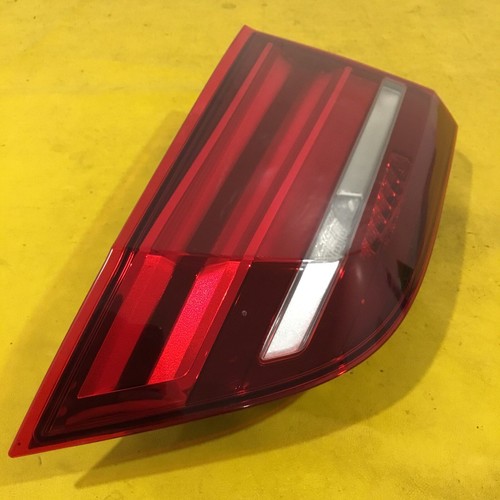 2014-2018 BMW X5 Rear Right/Passenger Side Inner LED Taillight 7329046-07 OEM - Picture 9 of 9