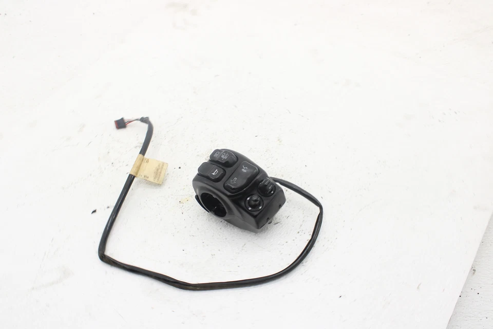 Комплект левого переключателя управления Harley Davidson Electra Road Street Glide 2016-2018 годов выпуска - Изображение 2 из 4