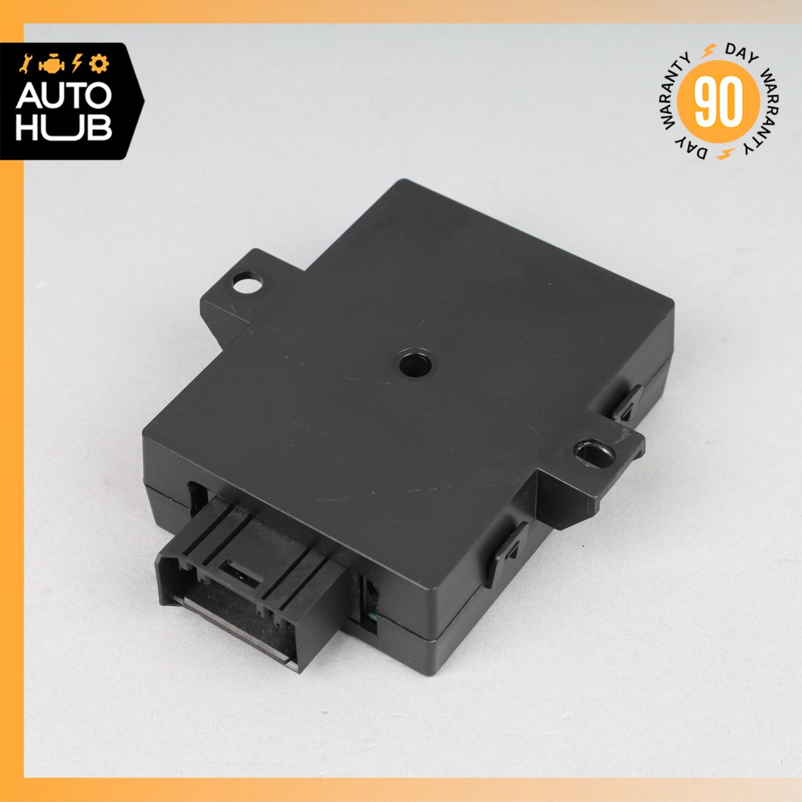 2012 Aston Martin Rapide Headphone Output Controle Module Unit OEM 11k