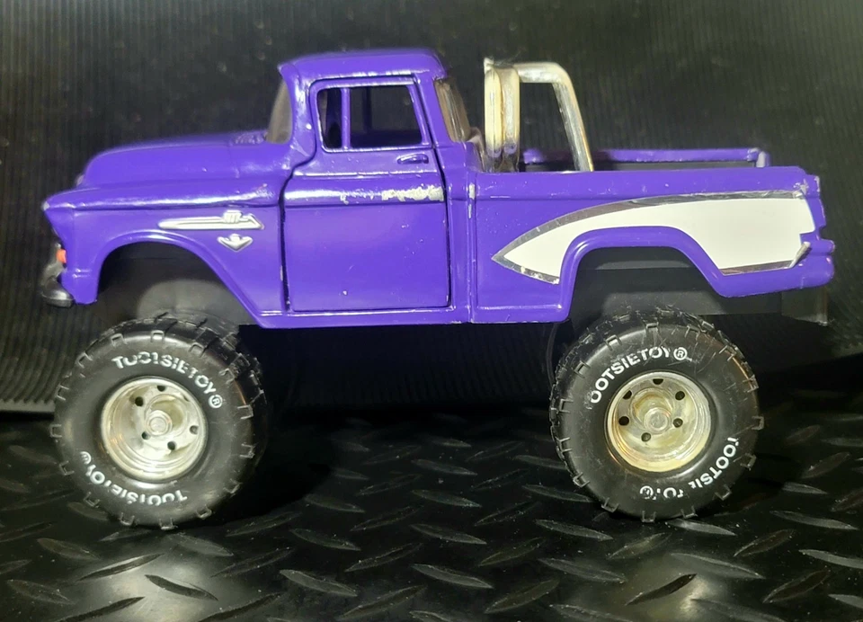 Camioneta pickup Chevy Cameo 1955 vintage Tootsietoy Tootsie Toy púrpura 8,5" Foto 4 de 4