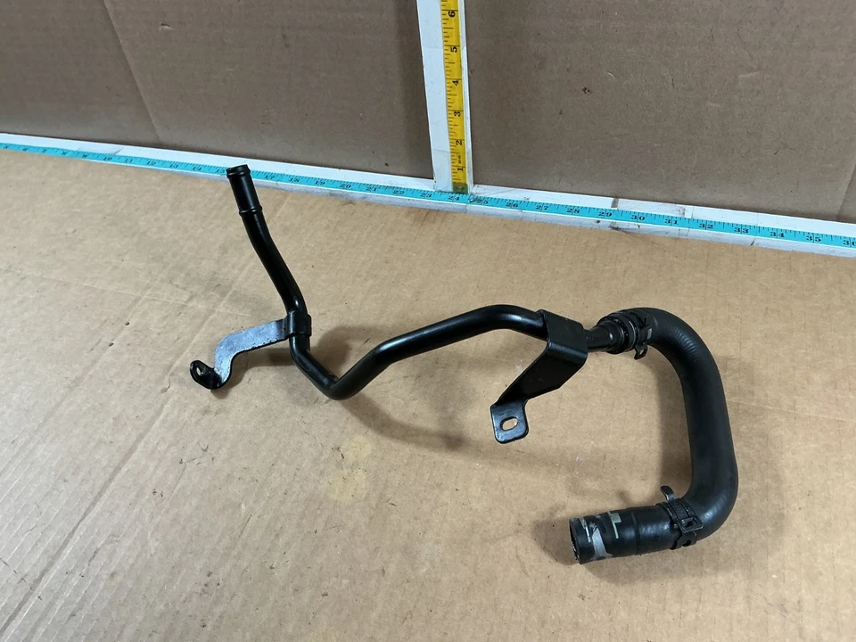 2004-2009 AUDI A4 B7 2.0 líquido de arrefecimento de mangueira de aquecedor com tubo de metal 06D121082B fabricante de equipamento original - Imagem 3 de 4