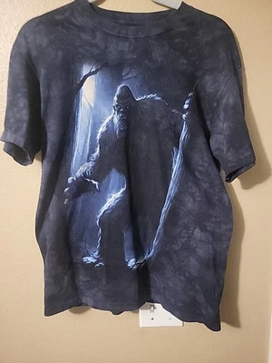 Camisa The Mountain Para Hombre Mediana Bigfoot Sasquatch Yeti Azul Oscuro Tie-Dye - Imagen 1 de 4