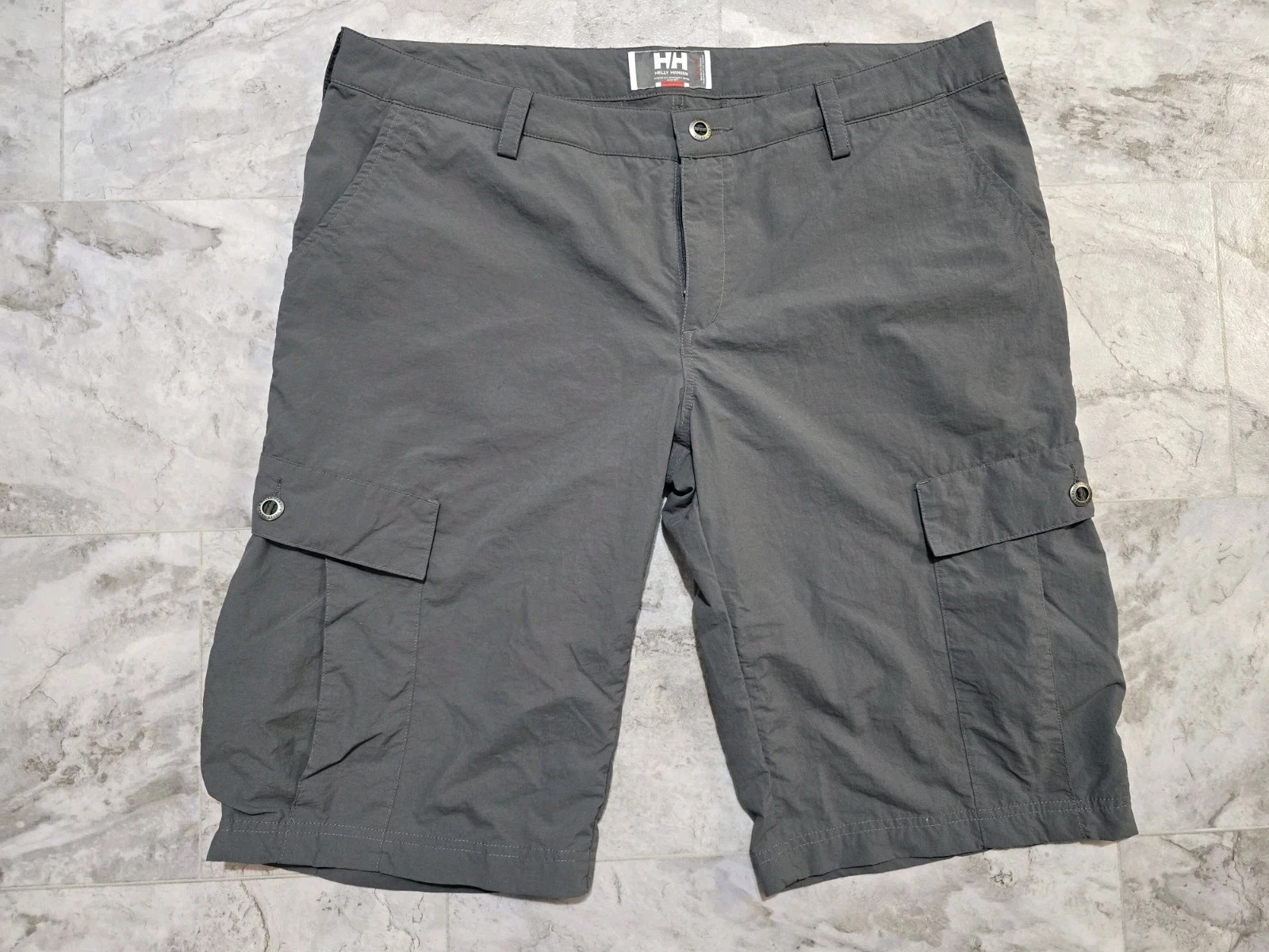 Helly Hansen Cargo Shorts Mens Sz 38 Gray Quick Dry Hiking Sailing Outdoor 13"