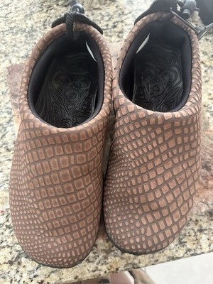 Nike ACG Moc Premium shoes in the ''Cacao Wow Croc'' Color   Men s US 10 / EUR 44