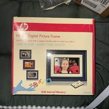 Hewlett-Packard 8inch Digital Picture Frame 2GB Internal Memory df820b2