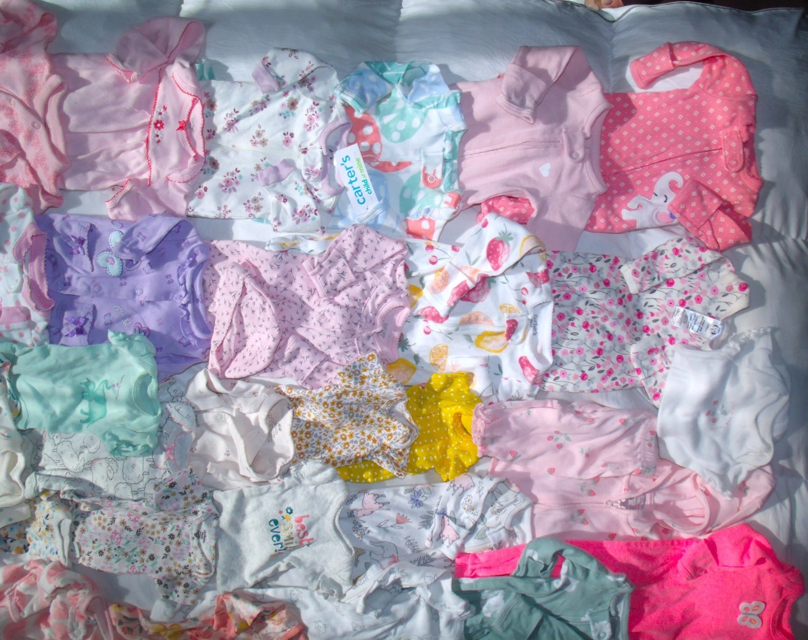 Adorable Baby Girl Nwot & NWT Preemie Bundle Clothes Lot
Opens in a new window or tab