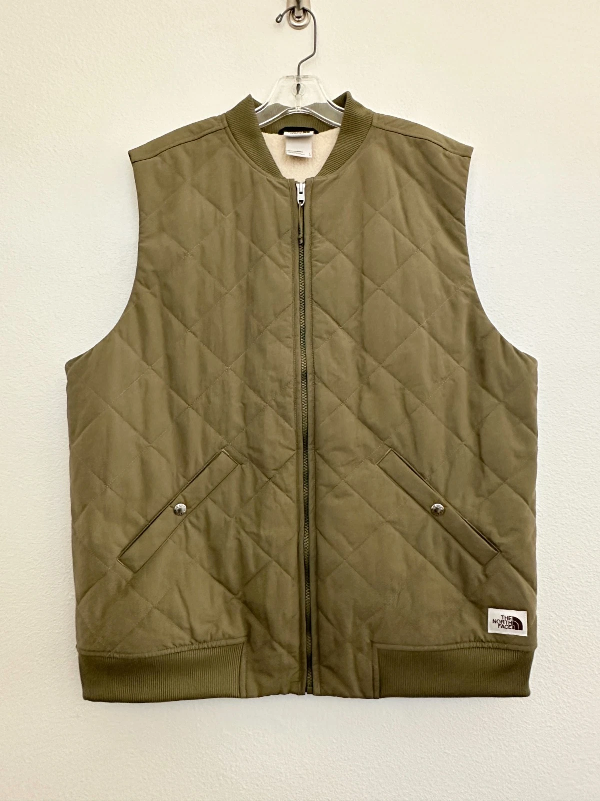 The North Face Men's Cuchillo Insulated Vest Olive Green Camping Zip Size Large
Opens in a new windo