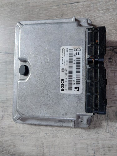 Motorsteuergerät (BOSCH 0281010268) Opel Zafira A. 2,0DTI Bj:99-05.