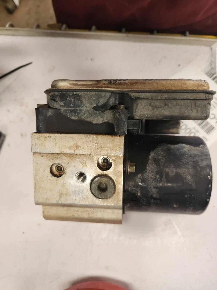 2004-2005 Chevy Trailblazer Anti Lock Brake Abs Pump Control Module Assembly Foto 2 de 4