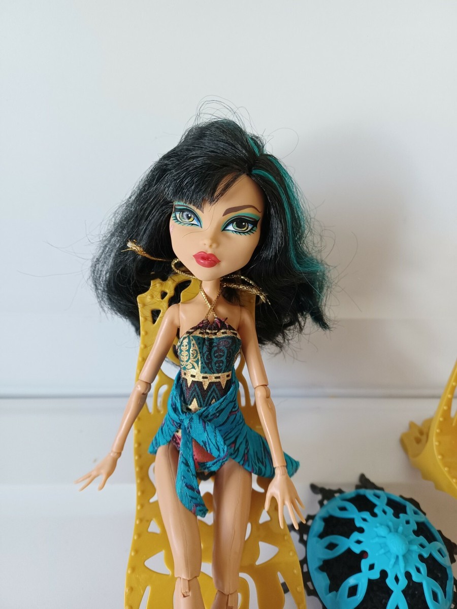 Monster High Cleo de Nile Doll Desert Frights Oasis Playset 13
