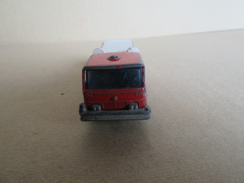 590K Matchbox Superfast 29 Fire Pumper Truck 1:75 - Picture 5 of 6