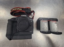 Canon EOS-1D X Mark II DSLR Camera W/2 Batteries + CF Card - LOW SHUTTER COUNT