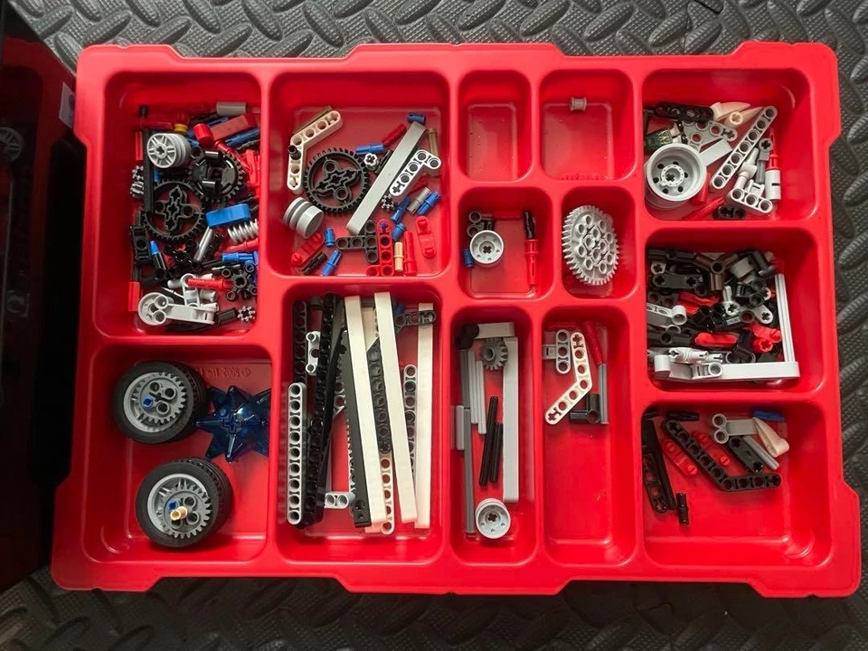 LEGO Education Mindstorms EV3 Core Set 45544 Robotics Kit No Motor Junk - Image 3 of 3