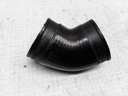 VW PASSAT B5 3B2 Ladeluftkühlerschlauch 8D0145834A 1.90 Diesel 81kw 32501648