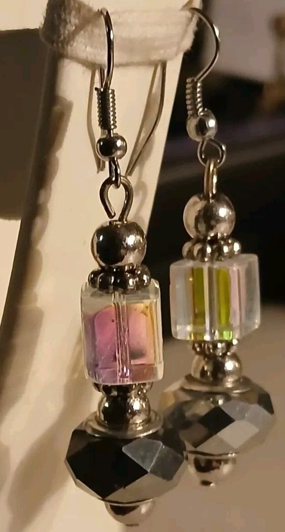 Vintage Geometric Multi Bead Dangle Drop Earrings… - image 3