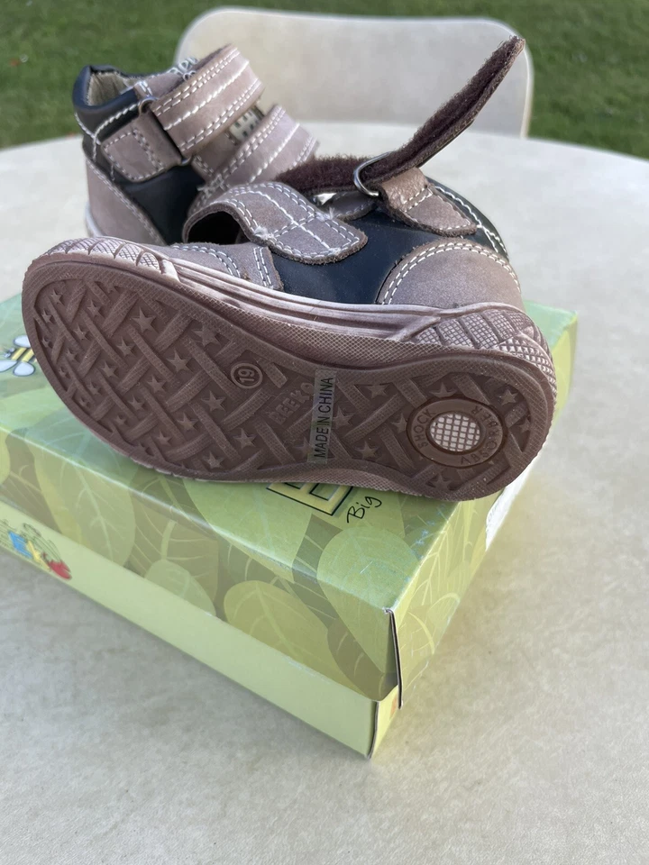 学步儿童鞋靴,尺寸 4.5 皮革棕色 — 第 4/4 张图片