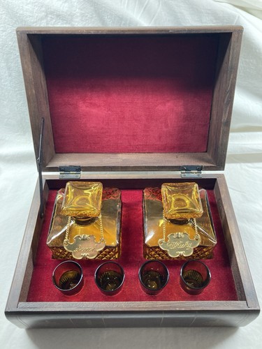 Vintage Book Stack Tantalus Liquor Set With Decanters And Shot Glasses