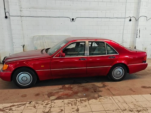 1993 MERCEDES-BENZ W140 300SE Classic S Class (barn find) - Picture 3 of 20