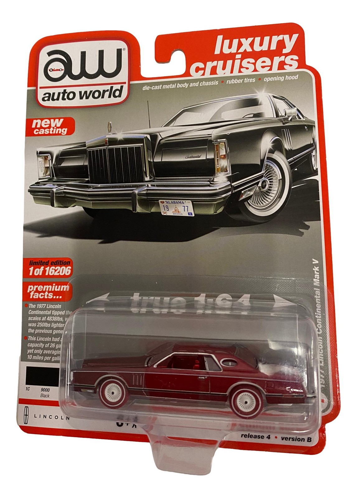 Auto World 64332 1:64 Luxury Cruisers 1977 Lincoln Cont Mark Series B CHASE